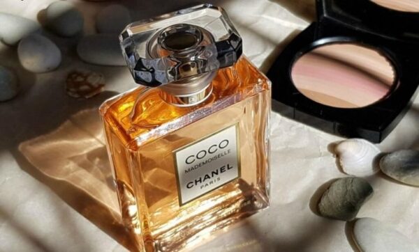 ⁦عطر COCO MADEMOISELLE من شانيل للنساء⁩ - الصورة ⁦2⁩