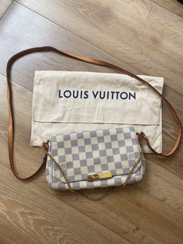 ⁦حقيبة Favorite PM من Louis Vuitton⁩ - الصورة ⁦7⁩